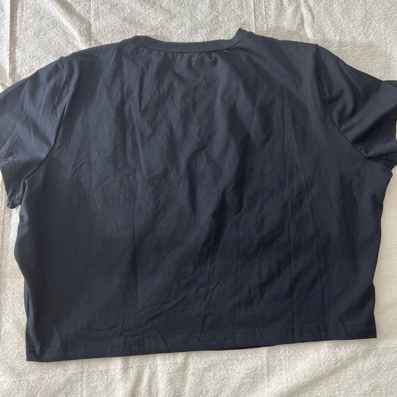 SweatyRocks black XXL cropped distressed t-shirt. NWT. - Picture 5 of 6